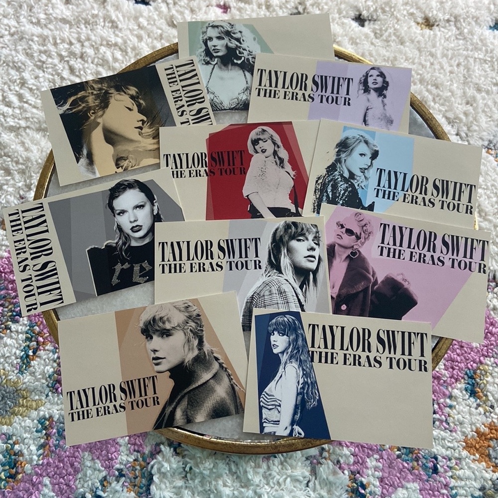 VIP TAYLOR SWIFT POST CARDS